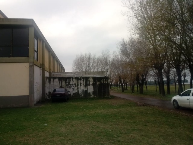 Dos jvenes fueron asaltados afuera de la escuela